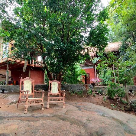 Sigiriya River Side Villa Exterior photo